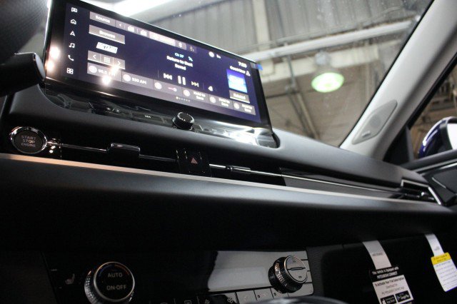 New 2026 Mitsubishi Outlander SE image 12