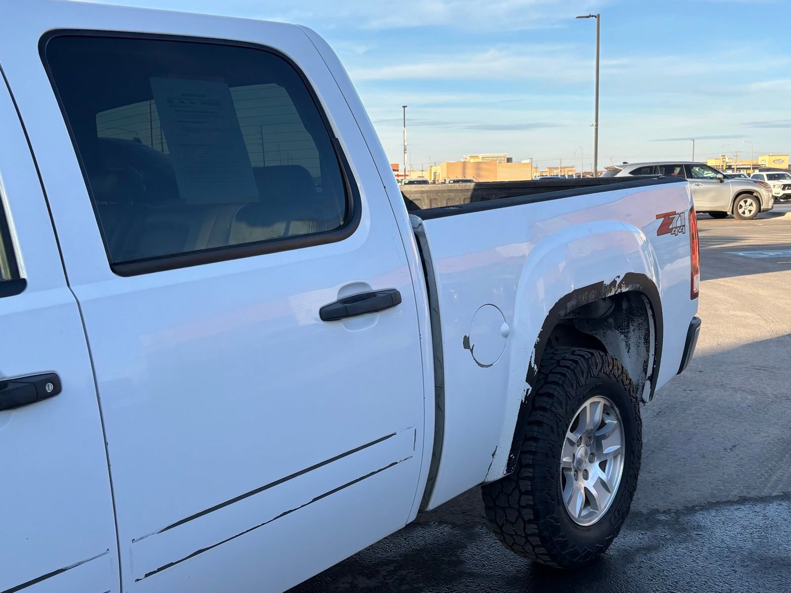 Used 2007 GMC Sierra 1500 SLE w/ SLE/SLT Trailering Package AWD/4WD image 7