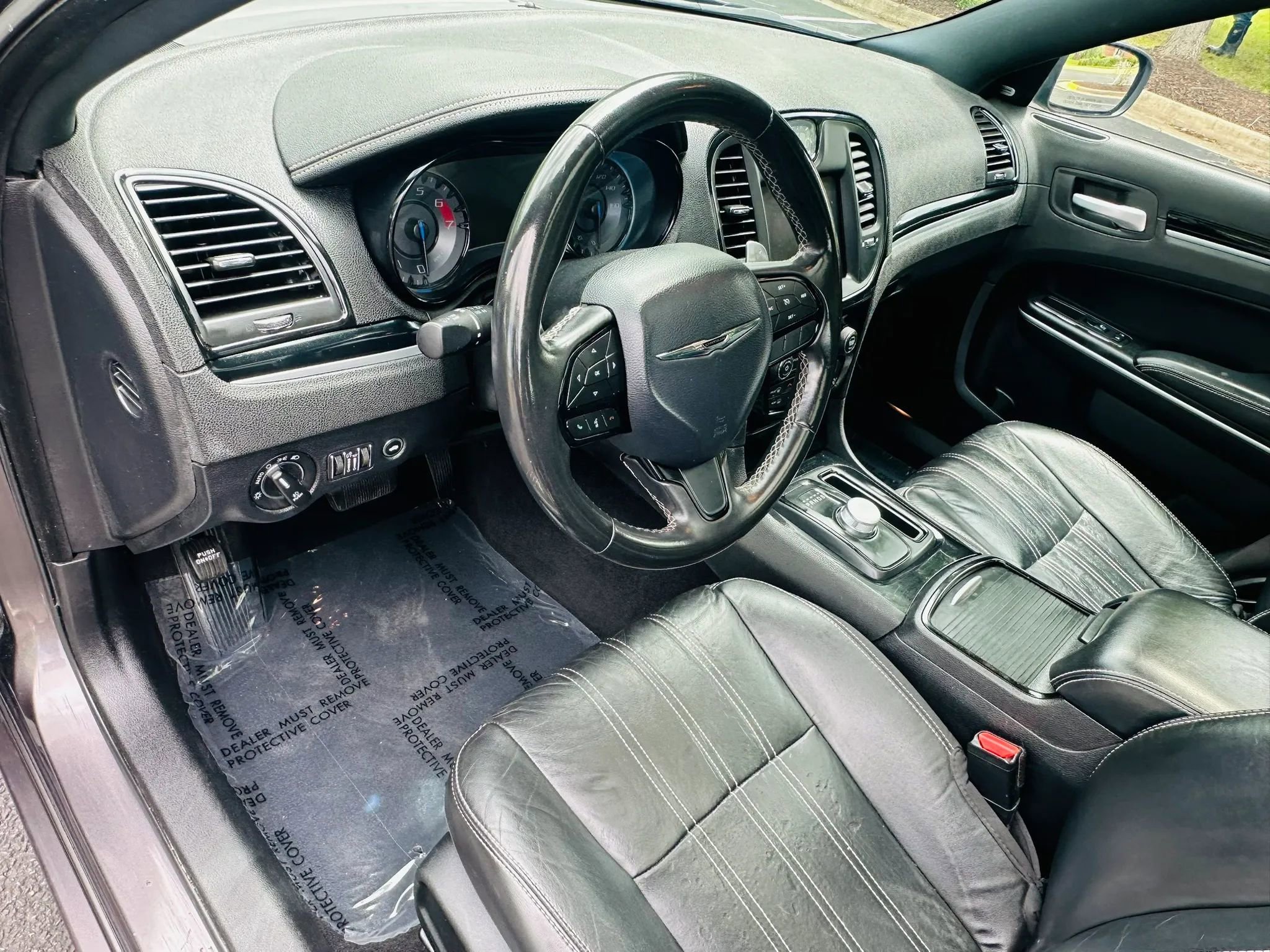 Used 2020 Chrysler 300 S RWD image 8