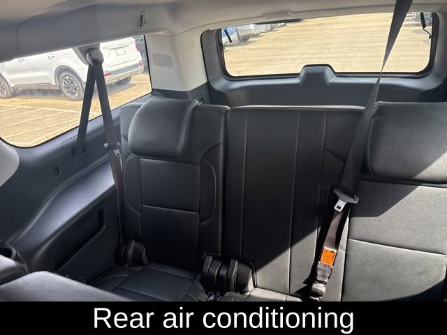 Used 2019 Chevrolet Suburban LT image 18