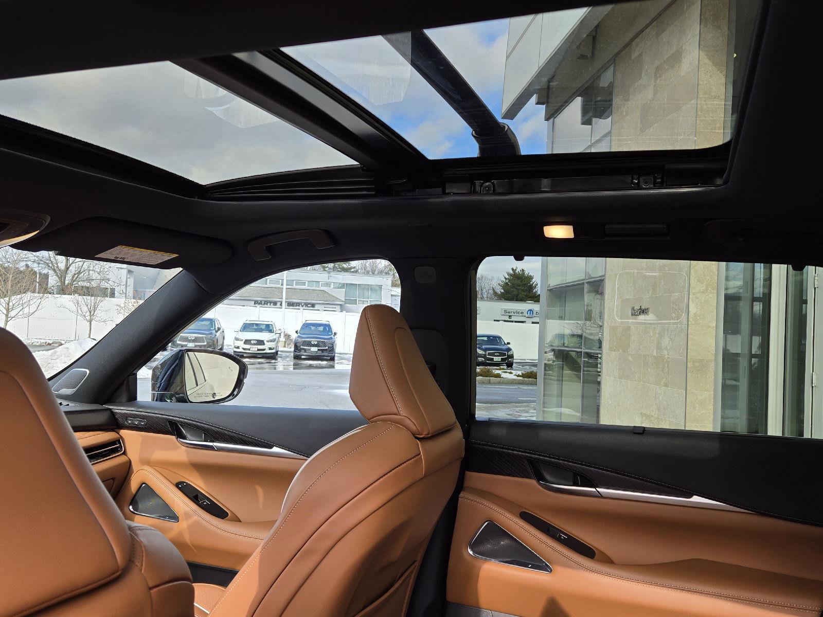 Certified 2025 INFINITI QX60 Autograph w/ Cargo Package image 11