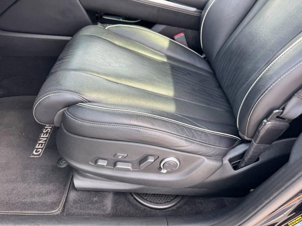 Used 2021 Genesis GV80 2.5T w/ Prestige Package 04 AWD/4WD image 16