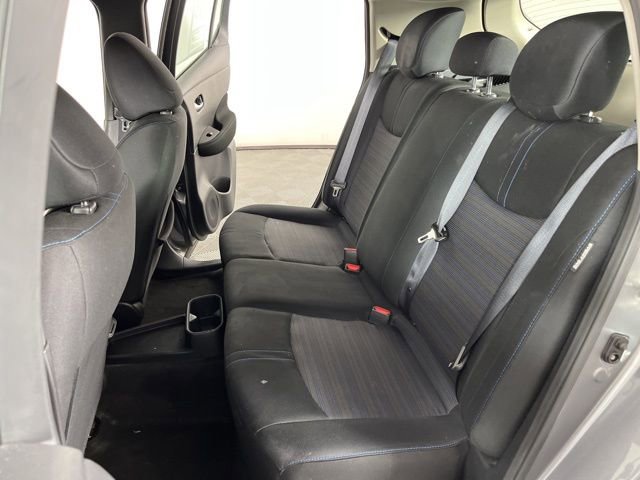 Used 2023 Nissan Leaf S image 40