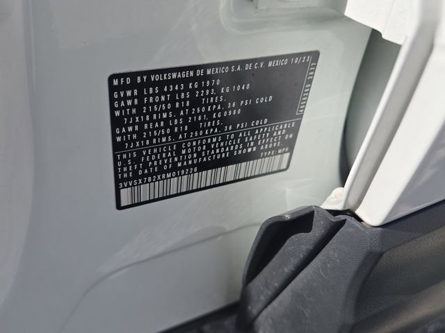 Used 2024 Volkswagen Taos SE image 35