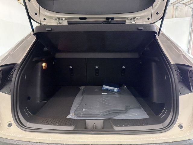 New 2026 Chevrolet Trax RS image 18