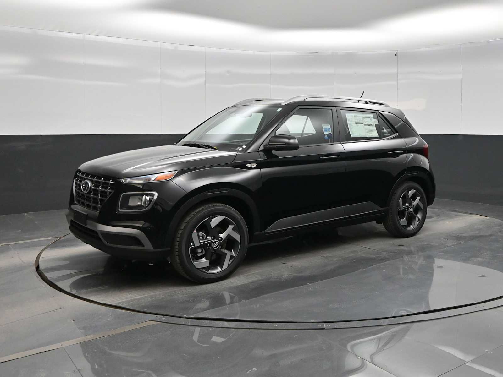 New 2026 Hyundai Venue SEL FWD image 4