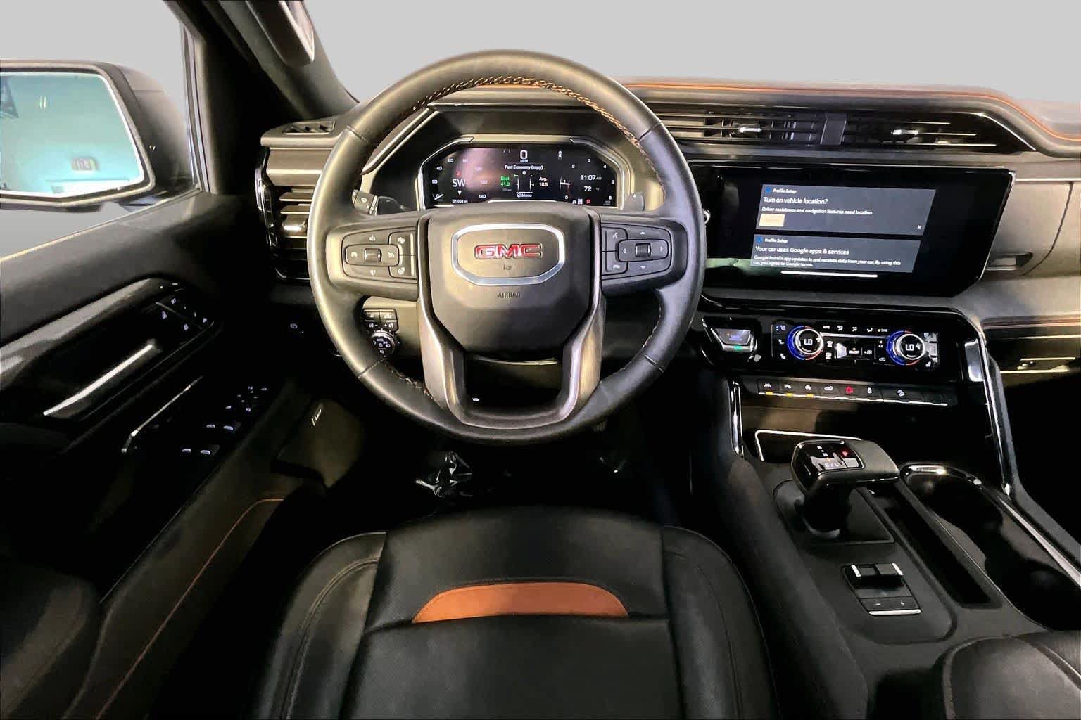 Used 2025 GMC Sierra 1500 AT4 w/ AT4 Premium Package AWD/4WD image 6