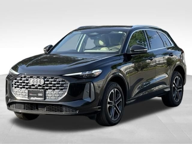 Certified 2025 Audi Q5 Premium Plus w/ Premium Plus AWD/4WD image 3