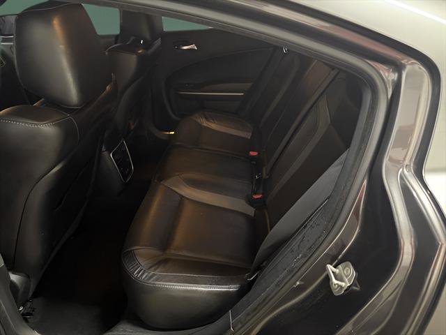 Used 2021 Dodge Charger SXT w/ Leather Interior Group RWD image 12