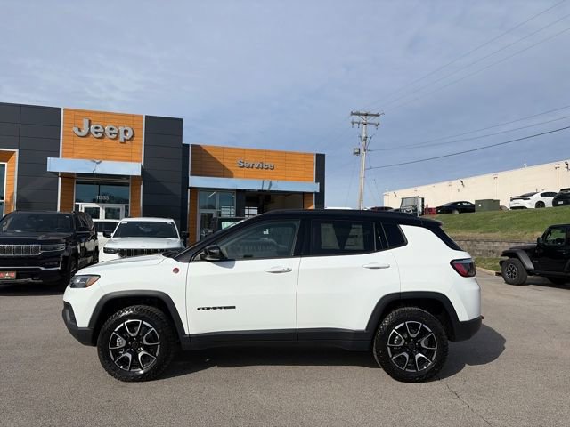 New 2026 Jeep Compass Trailhawk image 10