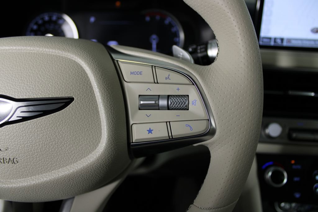 Used 2026 Genesis G70 2.5T Prestige image 25