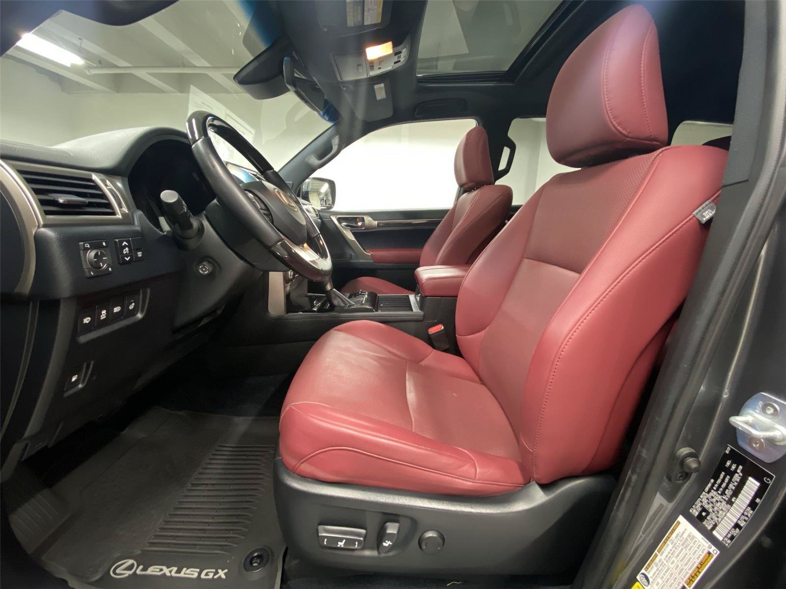 Used 2021 Lexus GX 460 Premium w/ Premium Package AWD/4WD image 17