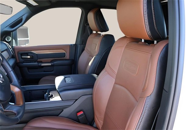 Used 2024 RAM 3500 Limited w/ Safety Group image 15