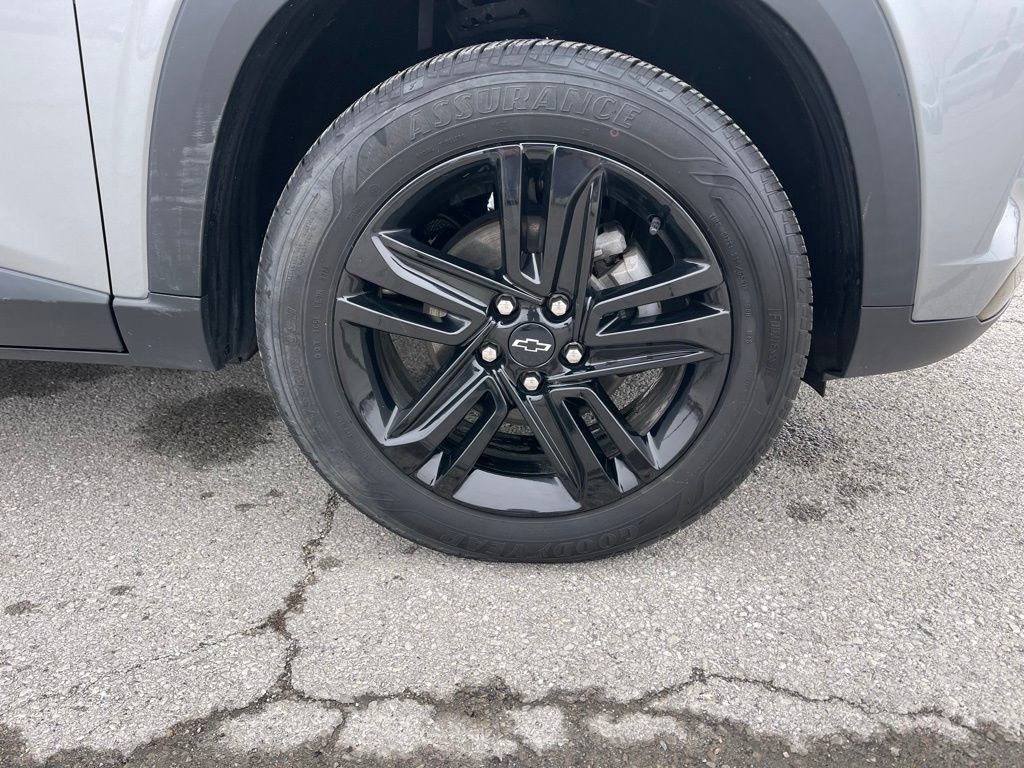 Used 2024 Chevrolet Trax ACTIV w/ Driver Confidence Package image 12