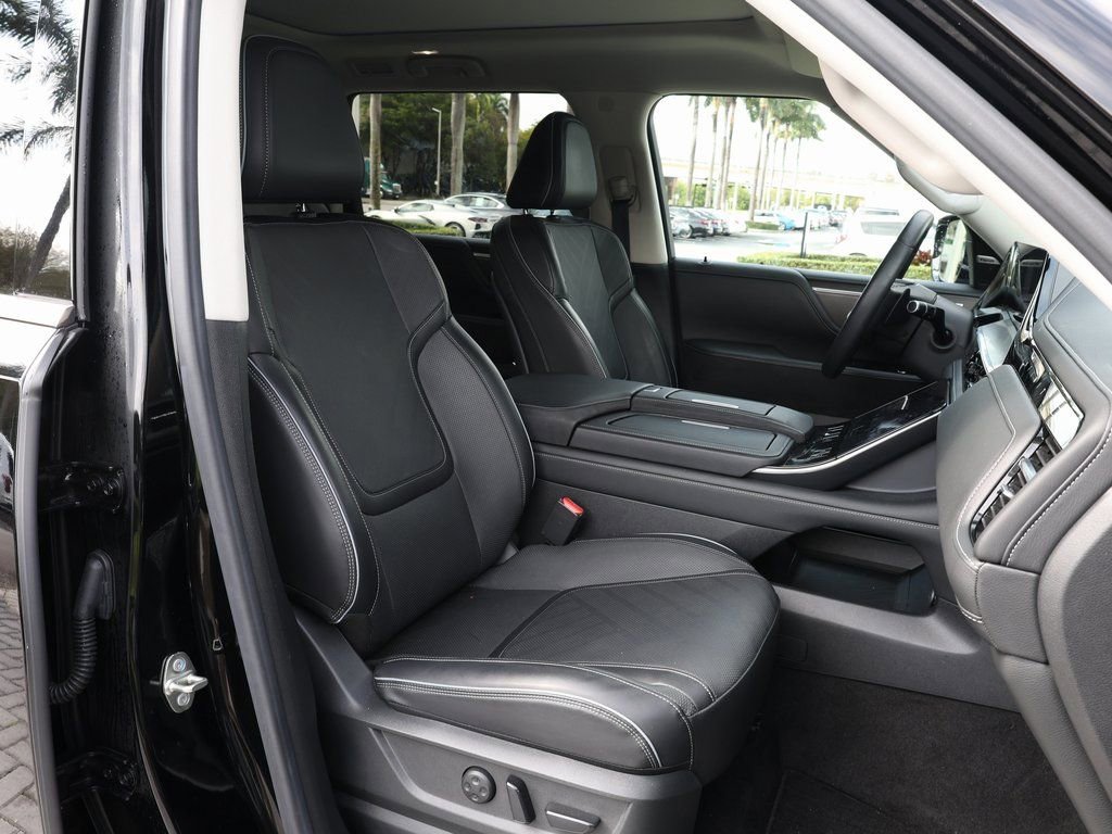 Certified 2025 INFINITI QX80 Luxe image 26