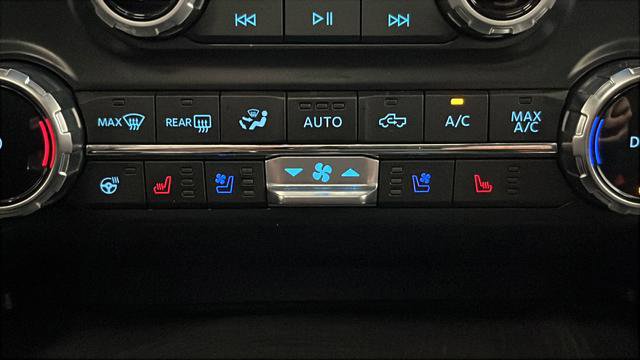 Used 2023 Ford F150 Platinum w/ FX4 Off-Road Package image 37