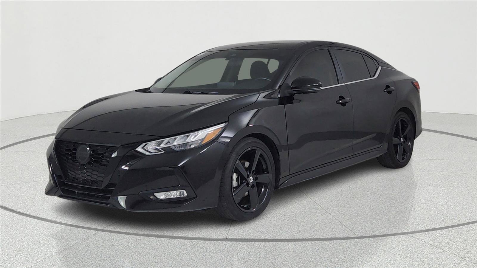 Used 2022 Nissan Sentra SR w/ Midnight Edition FWD image 2