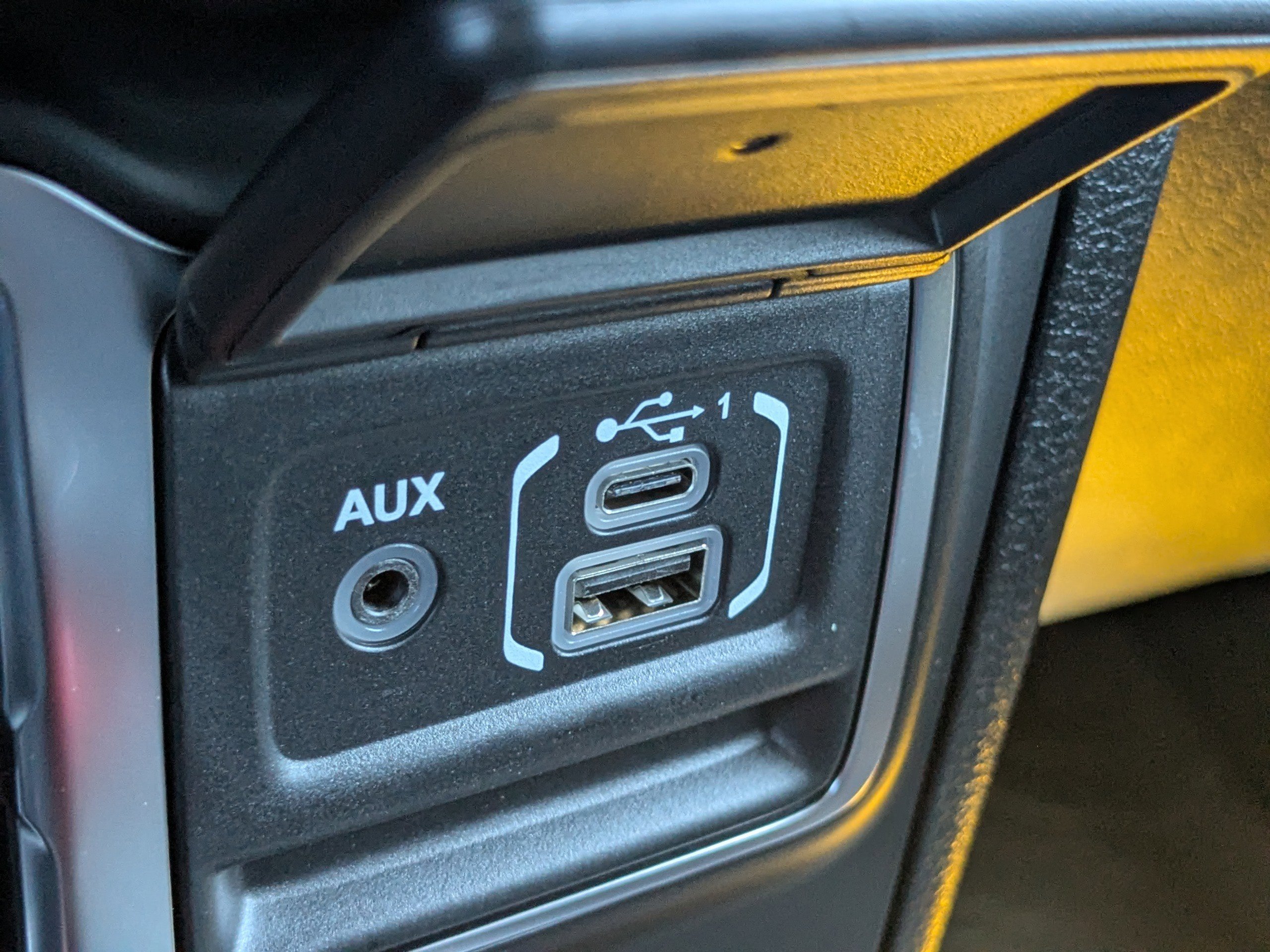 New 2026 Jeep Wrangler Unlimited Sahara AWD/4WD image 19