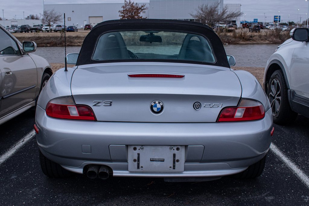 Used 2002 BMW Z3 2.5i image 5