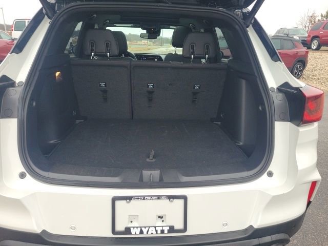 Used 2025 Chevrolet TrailBlazer RS w/ Convenience Package image 25