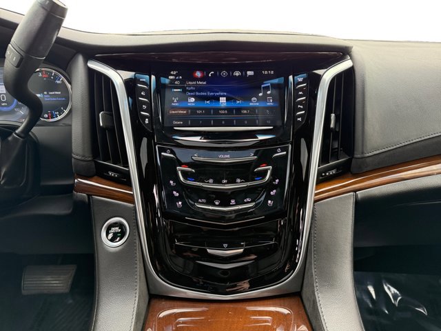 Used 2020 Cadillac Escalade Luxury image 15
