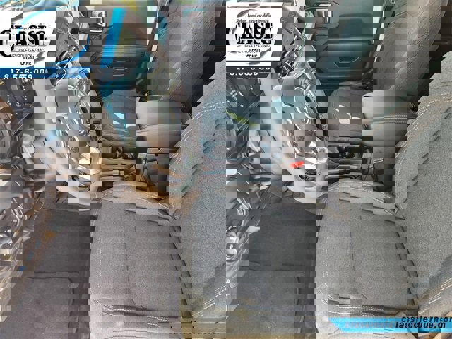 Used 2025 Jeep Wrangler Sahara image 13