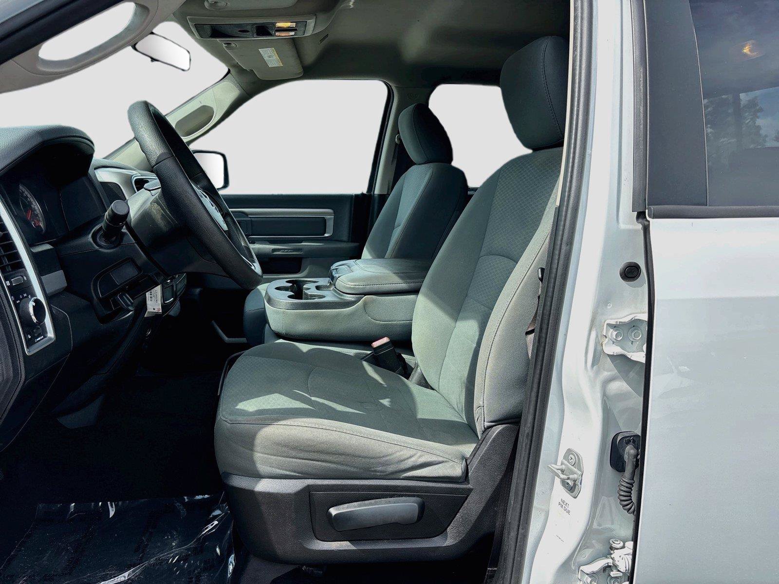 Used 2020 RAM 1500 Classic SLT RWD image 19