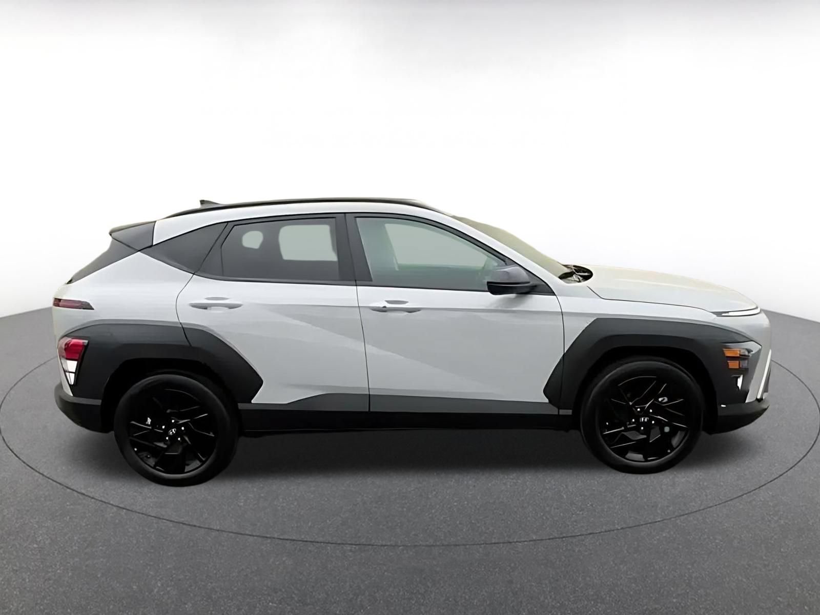 Used 2026 Hyundai Kona SEL Sport FWD image 12