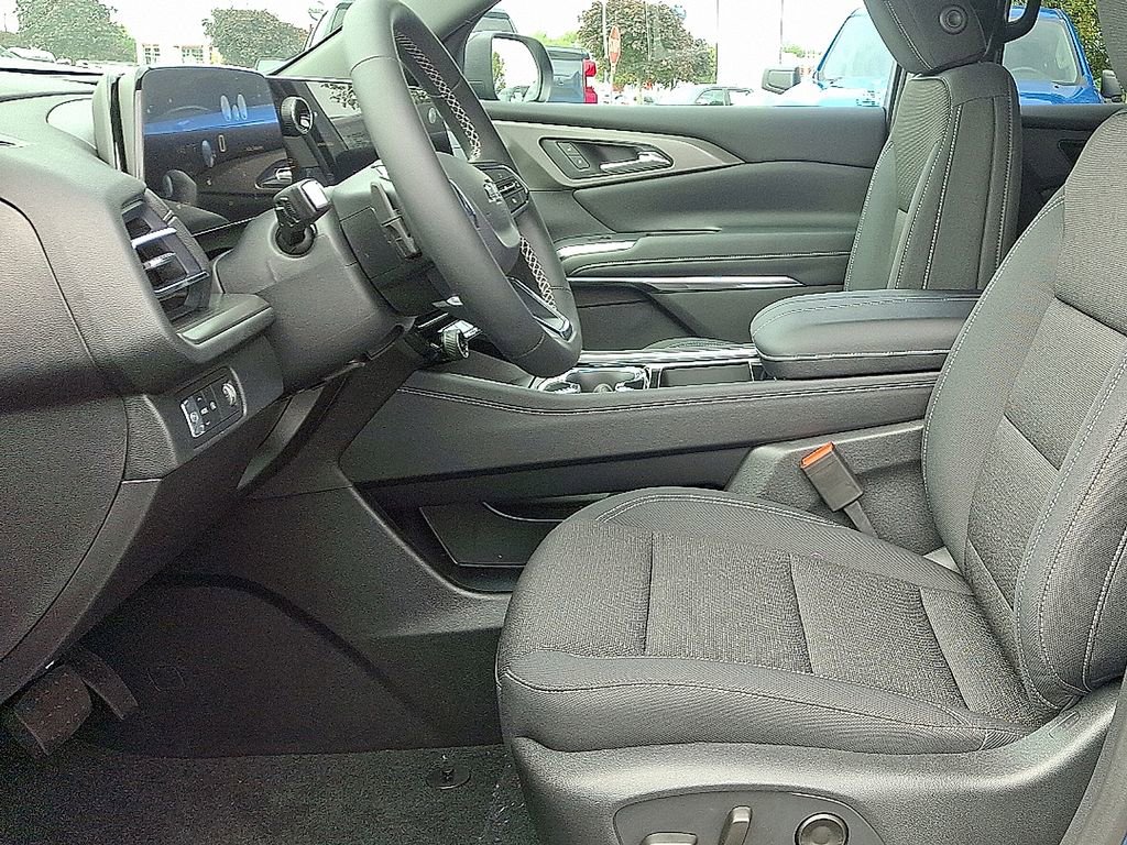 New 2026 Chevrolet Traverse LT w/ Midnight/Sport Edition image 7