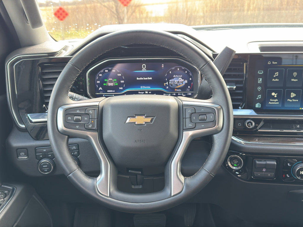 Used 2024 Chevrolet Silverado 2500 LT w/ Convenience Package image 32