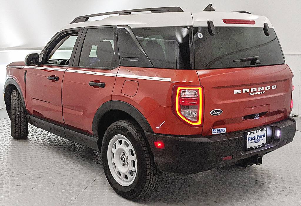 Certified 2023 Ford Bronco Sport Heritage w/ Heritage Convenience Package AWD/4WD image 4