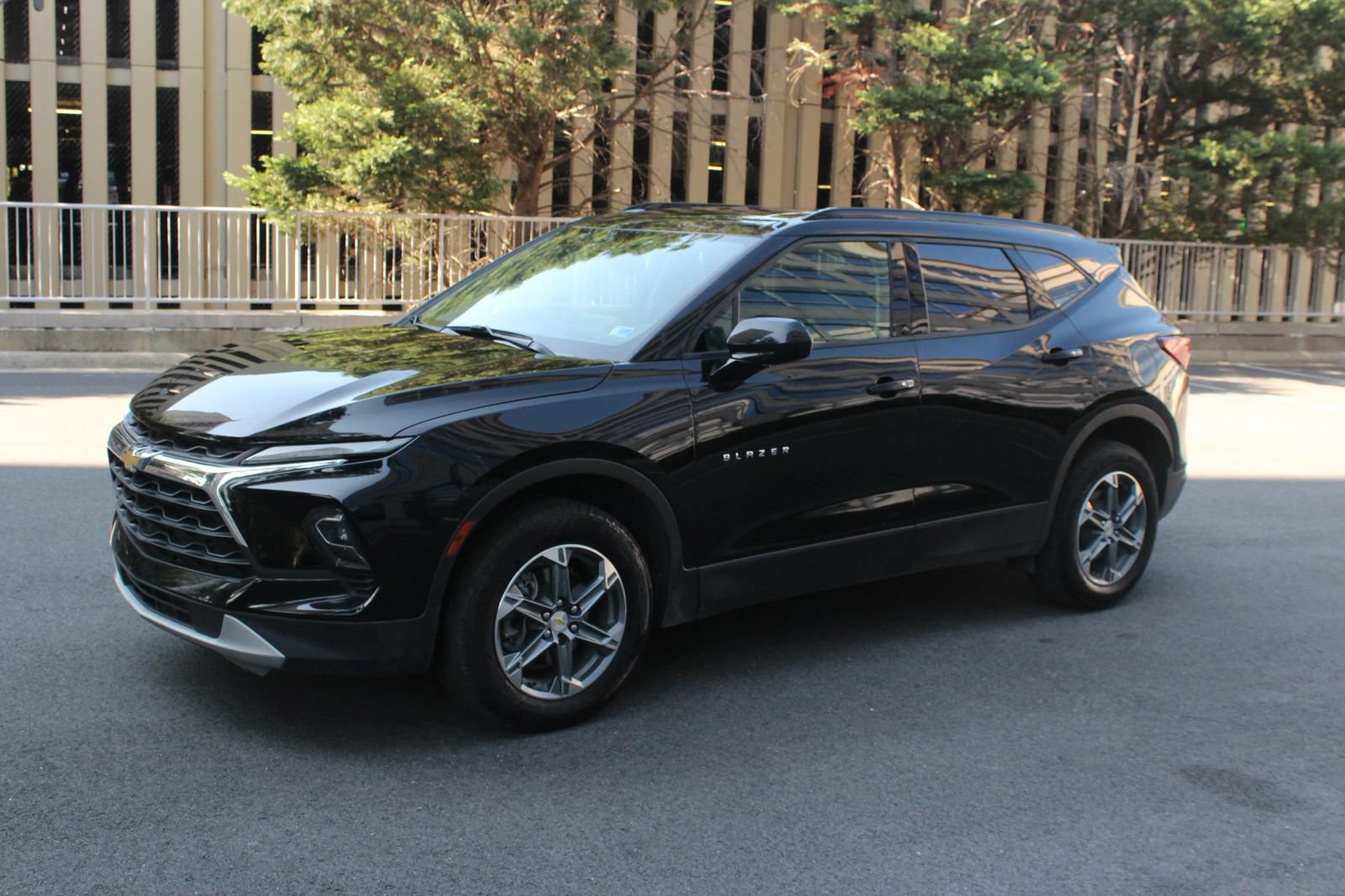 Used 2023 Chevrolet Blazer LT w/ Convenience Package FWD image 12