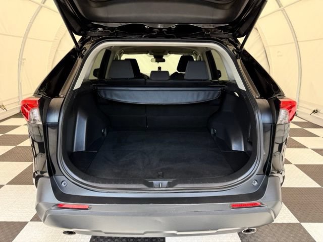 Used 2025 Toyota RAV4 XLE FWD image 4
