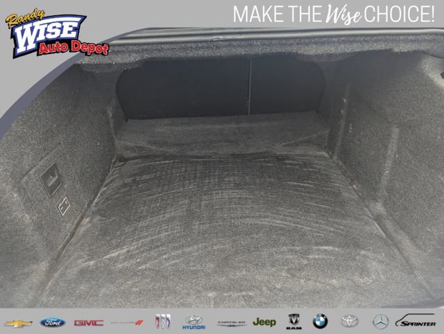 Used 2016 Chevrolet Impala LT w/ Convenience Package image 19