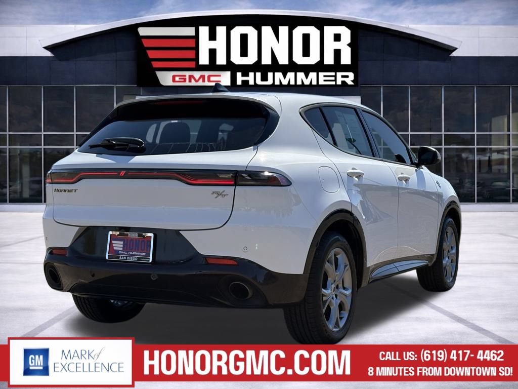 Used 2024 Dodge Hornet R/T AWD/4WD image 3