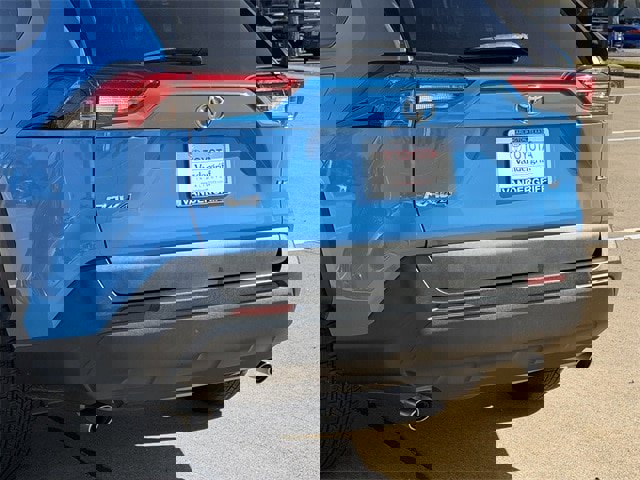 Certified 2020 Toyota RAV4 LE image 6