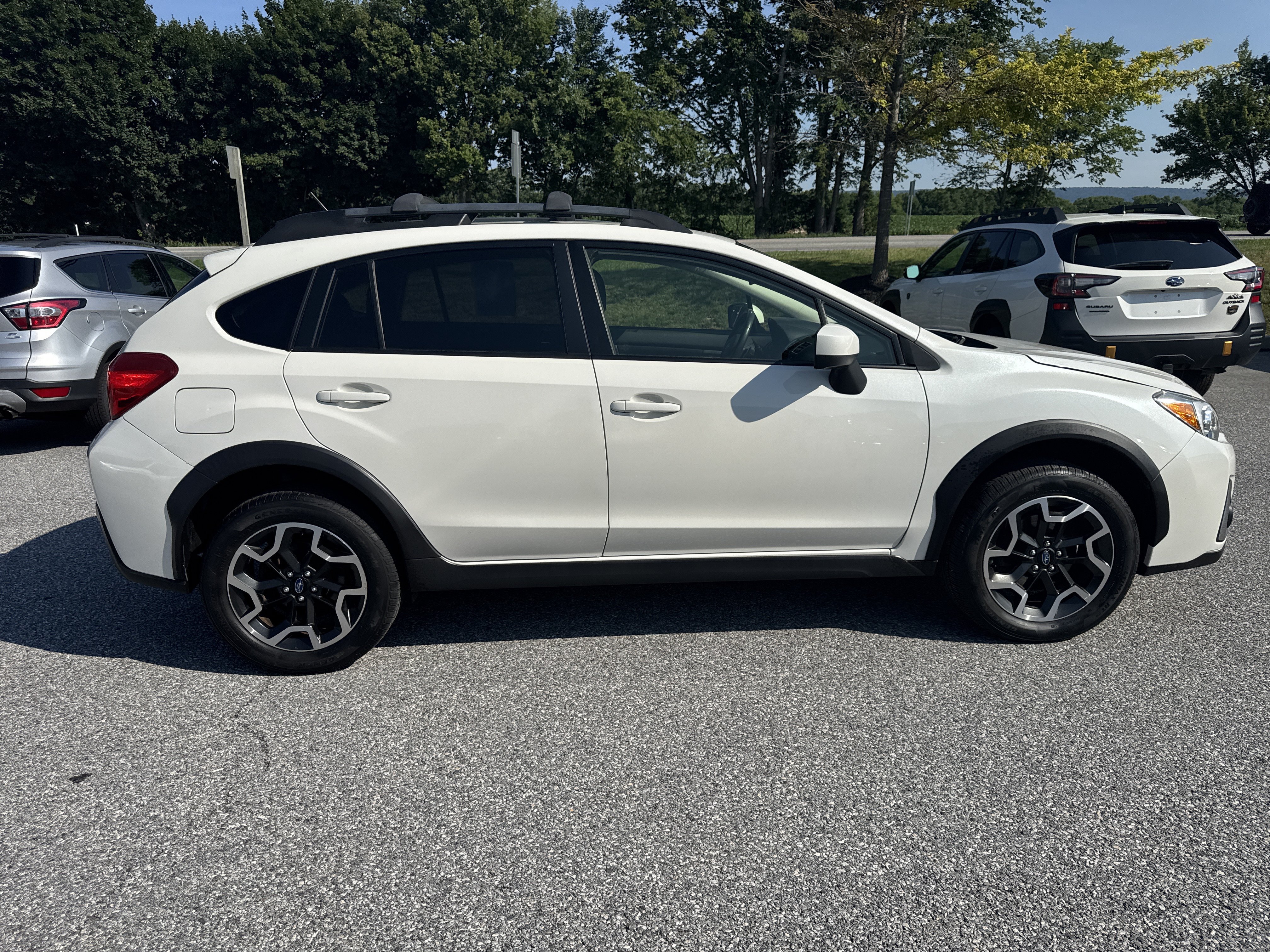 Used 2017 Subaru Crosstrek 2.0i Premium AWD/4WD image 29