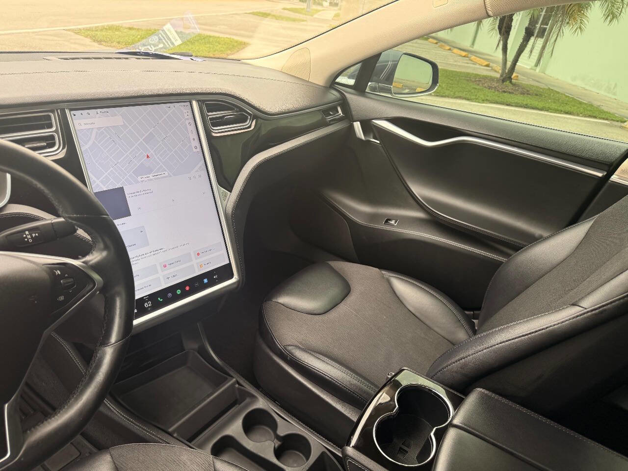 Used 2015 Tesla Model S 85 RWD image 18