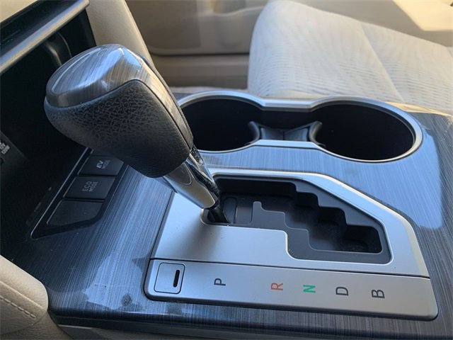 Used 2012 Toyota Camry XLE image 24