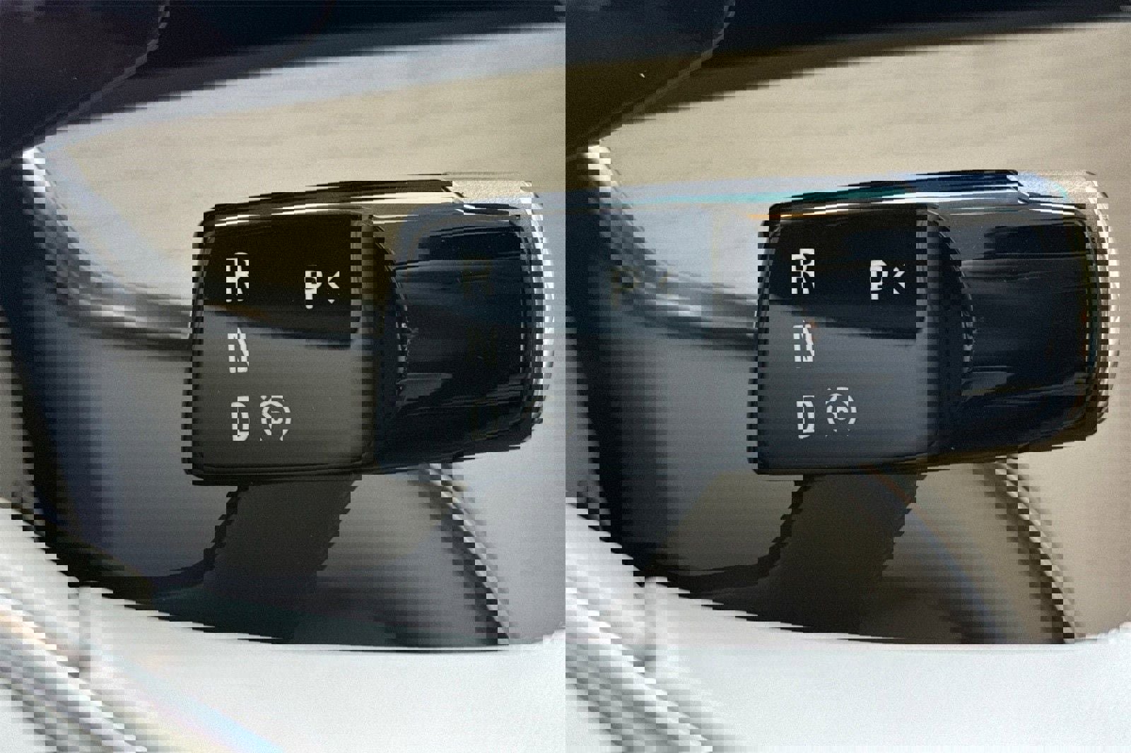 New 2025 Volvo EX90 Plus w/ Protection Package Premier image 22