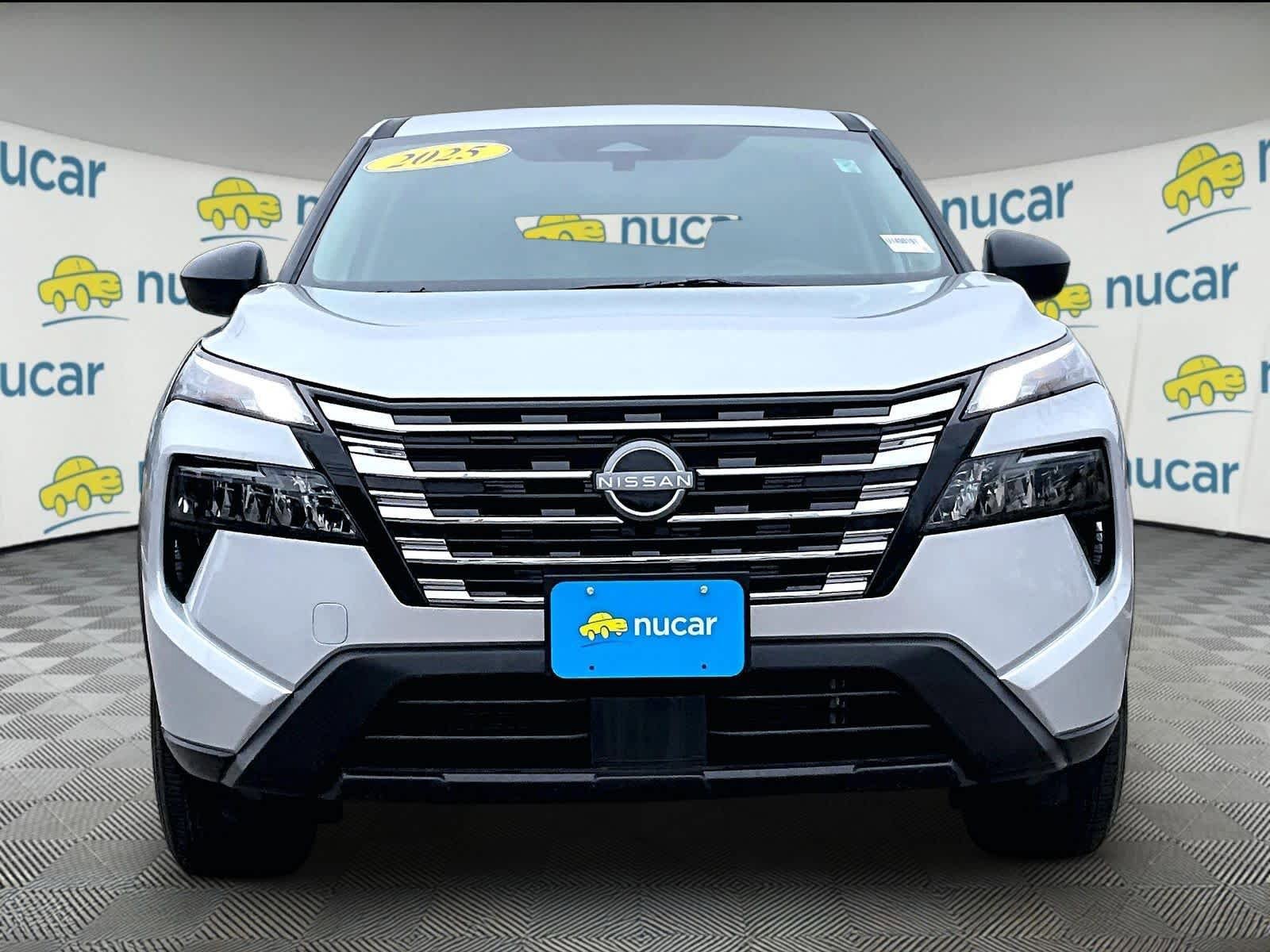 Used 2025 Nissan Rogue S video 2