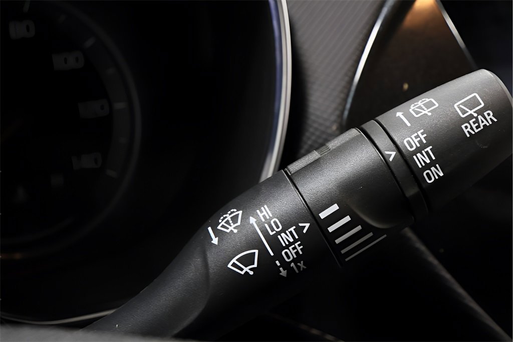 Used 2023 Chevrolet TrailBlazer ACTIV w/ Sun and Liftgate Package image 17