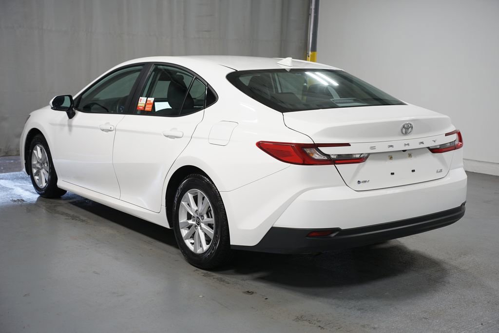 Used 2025 Toyota Camry LE image 6