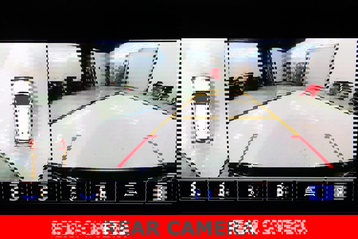 Used 2024 Buick Encore GX Sport Touring w/ Comfort Package FWD image 18