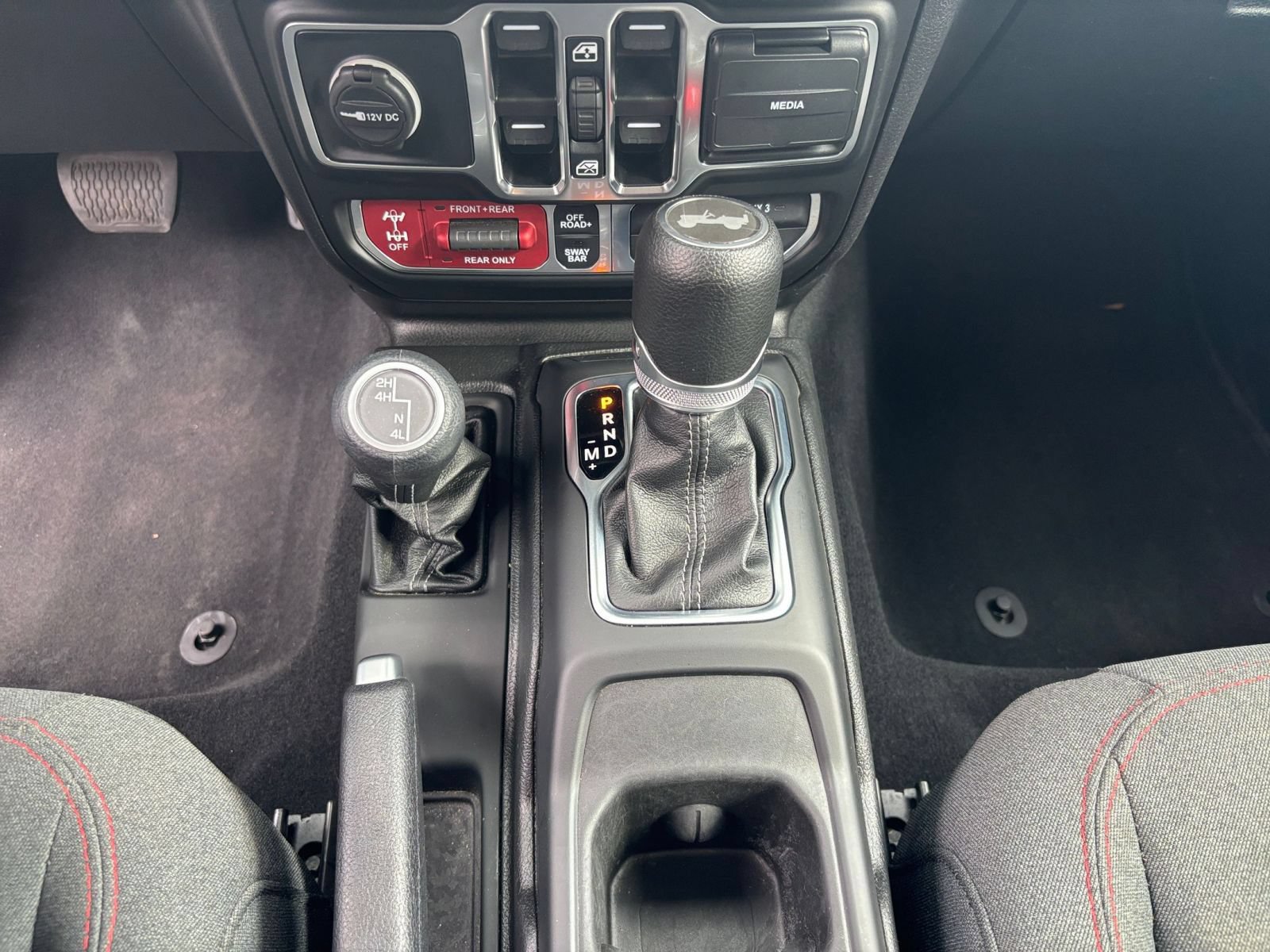 Used 2025 Jeep Wrangler Unlimited Rubicon AWD/4WD image 73