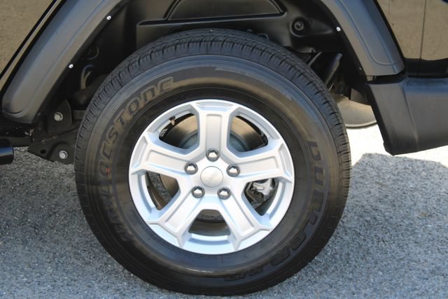 Used 2022 Jeep Wrangler Unlimited Sport AWD/4WD image 6