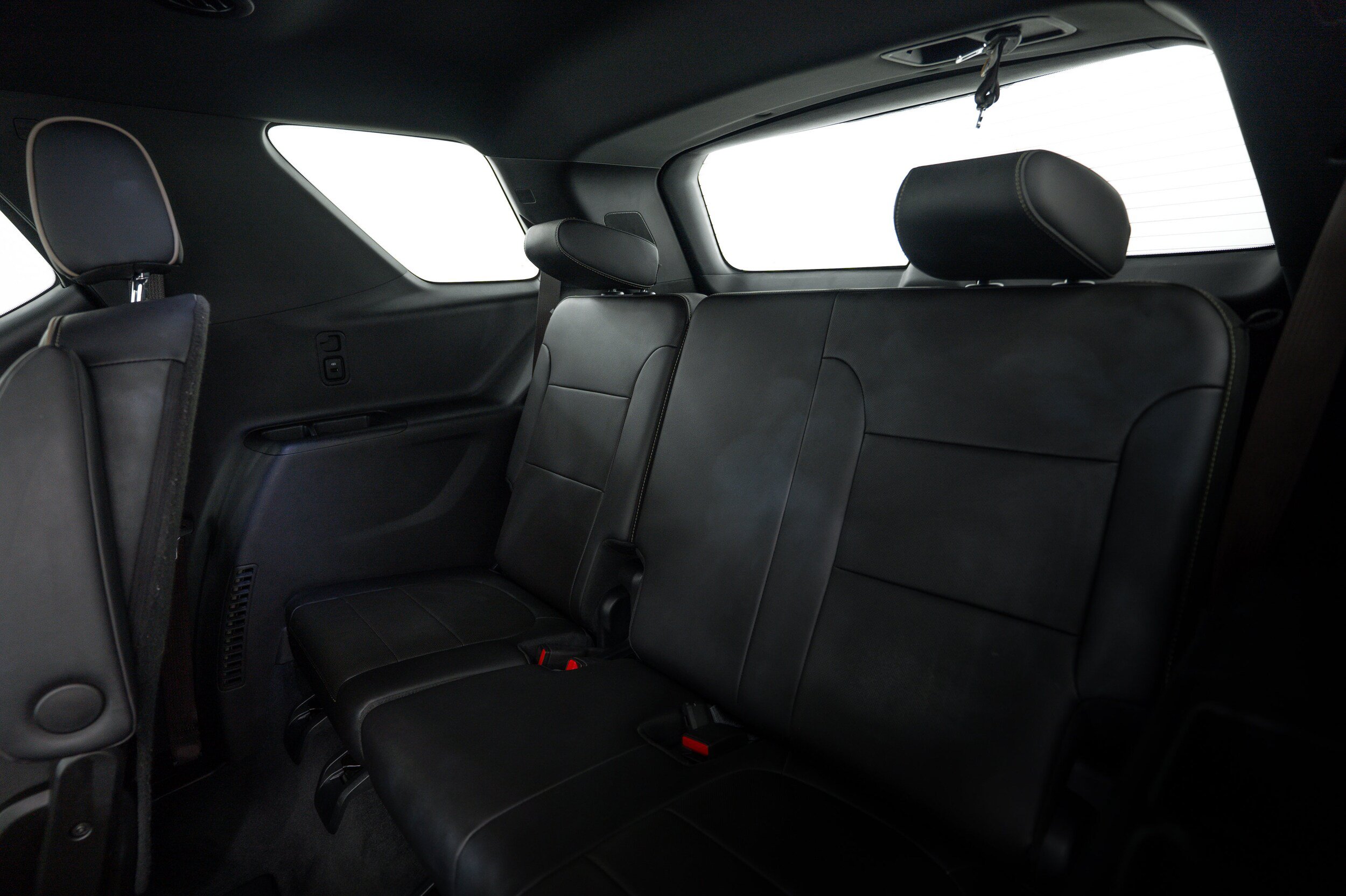 Used 2023 Chevrolet Traverse Premier w/ Redline Edition AWD/4WD image 18