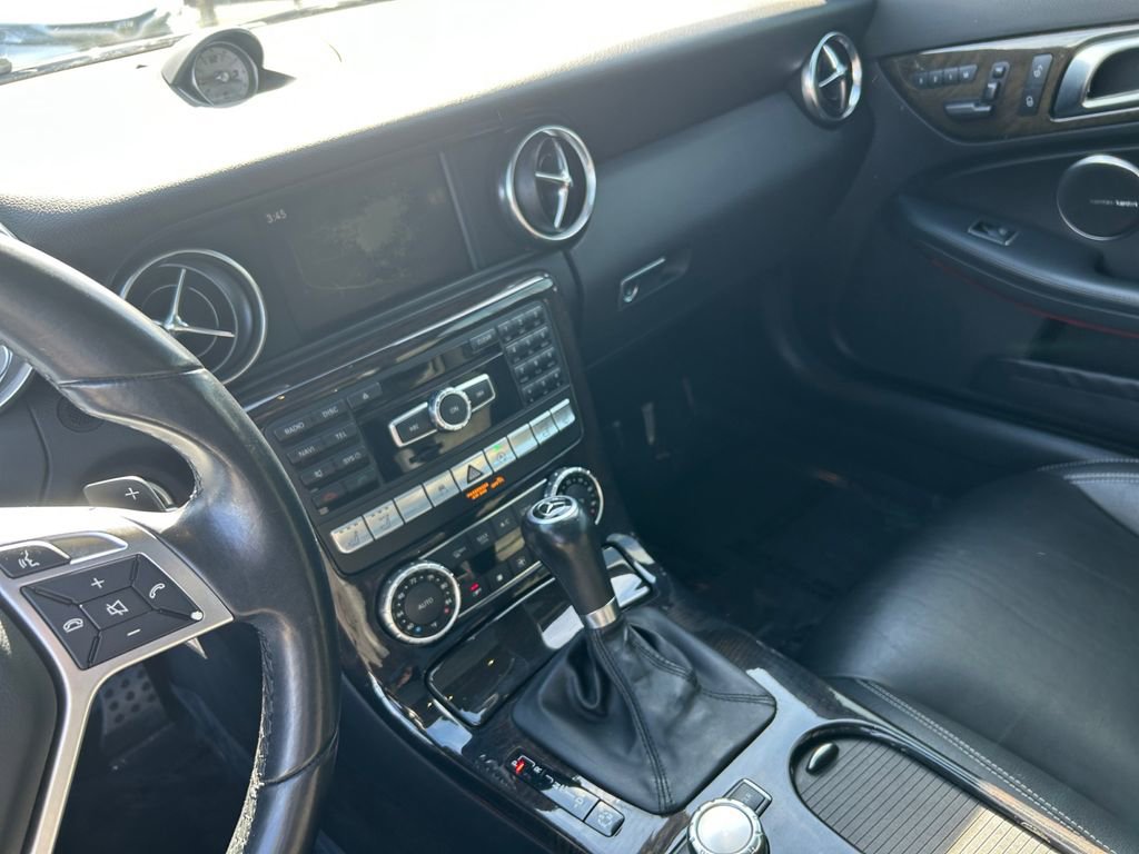 Used 2016 Mercedes-Benz SLK 350 image 20
