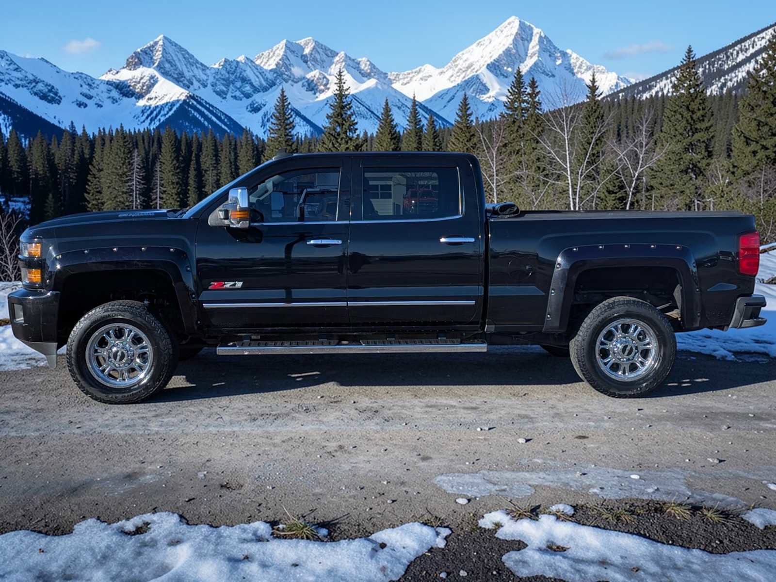 Used 2018 Chevrolet Silverado 3500 LTZ w/ Duramax Plus Package image 3