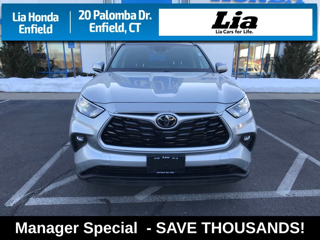 Used 2023 Toyota Highlander XLE video 2